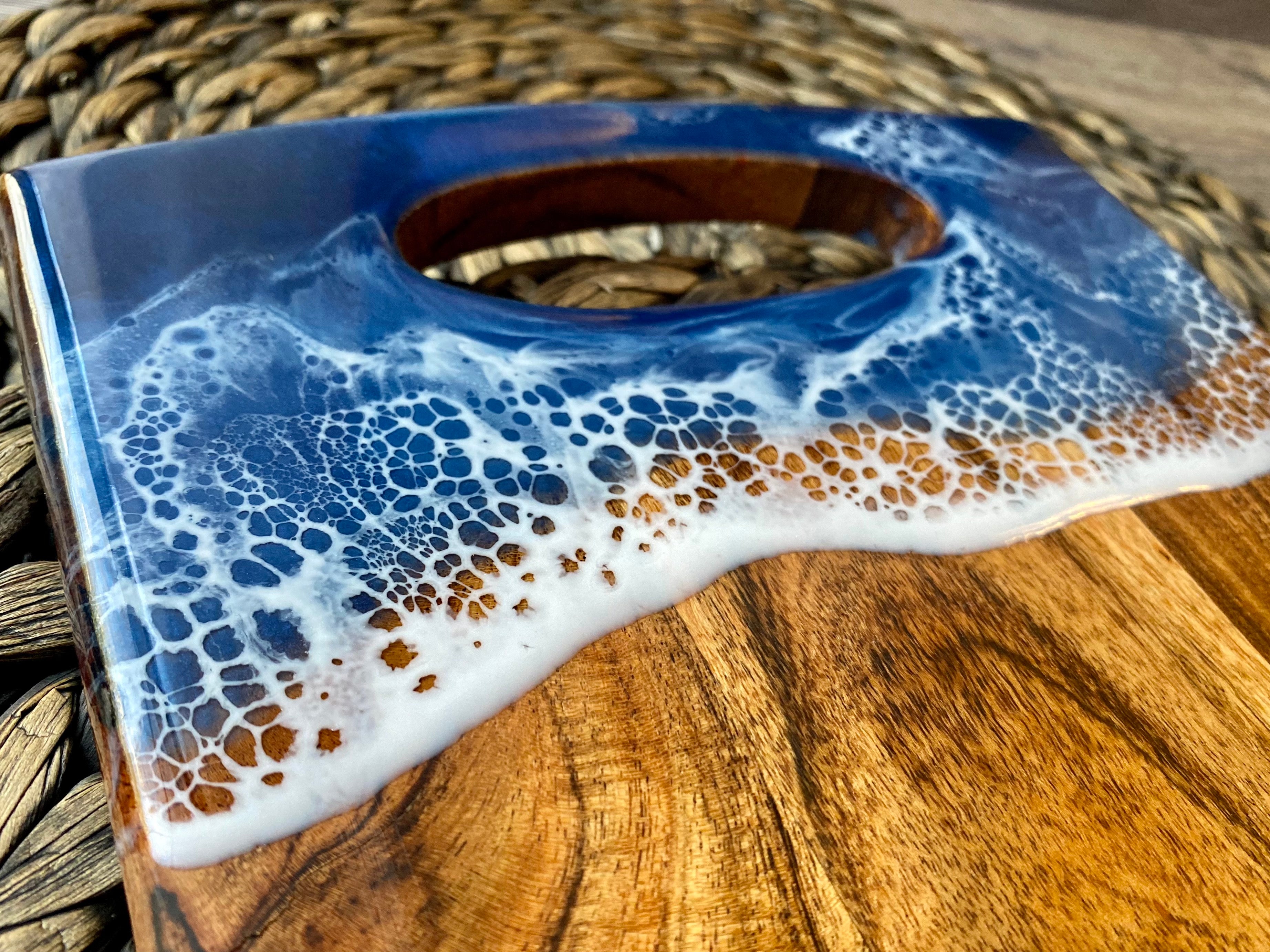 Resin ocean art, ocean cutting board, custom ocean art, ocean kitchen decor, beach kitchen decor, resin serving tray